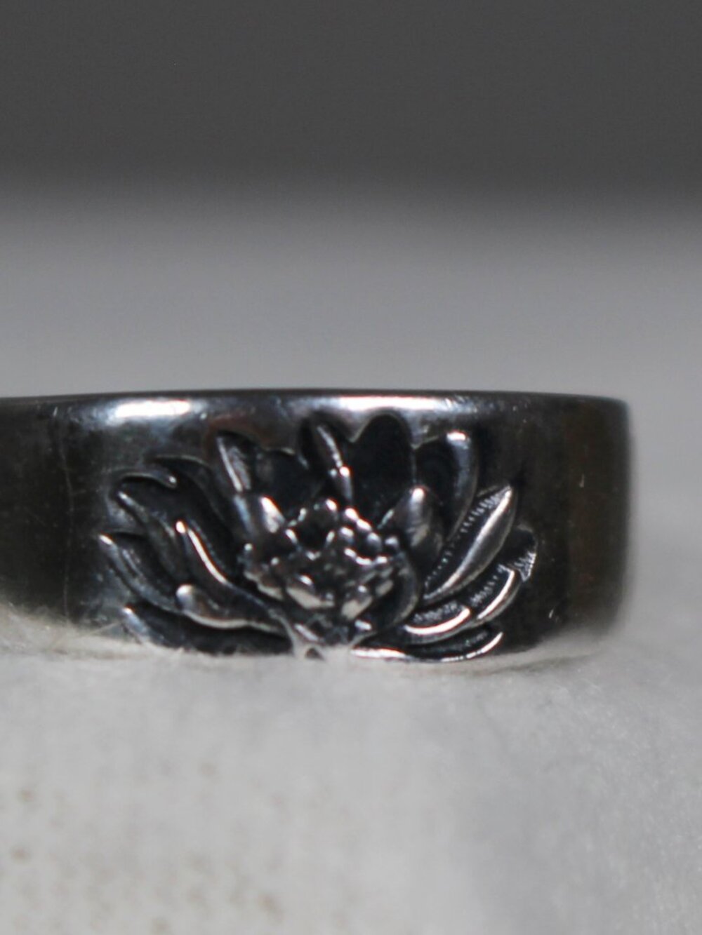 925 Sterling Silver Thai lotus thick band ring size 6 hippie yoga
